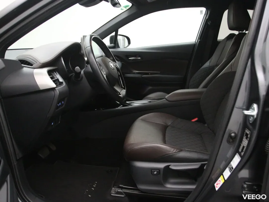Toyota C-HR 1.8 90kW