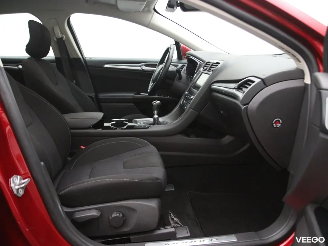 Ford Mondeo 1.5 118kW