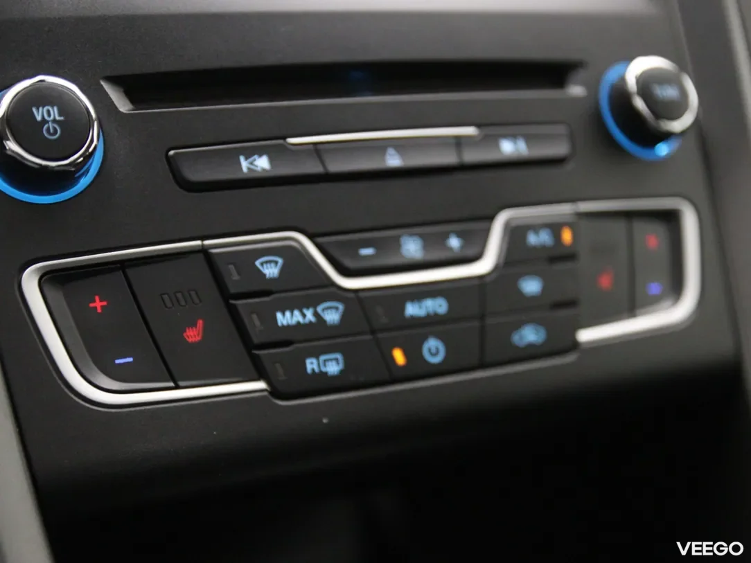 Ford Mondeo 1.5 118kW