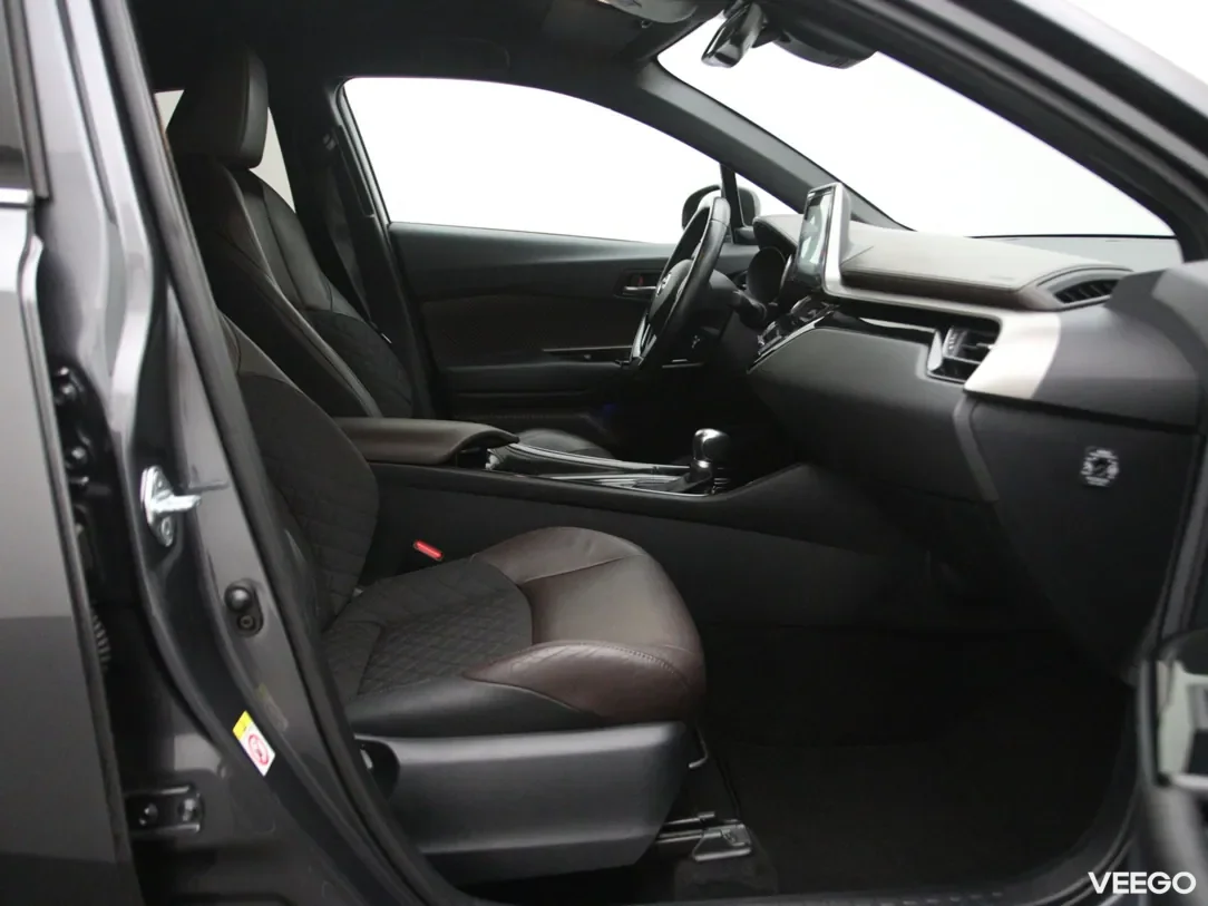 Toyota C-HR 1.8 90kW