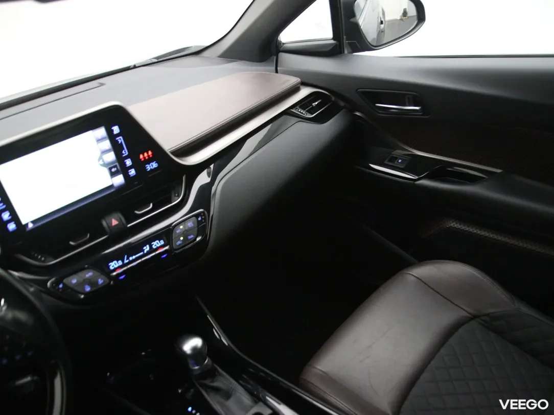Toyota C-HR 1.8 90kW