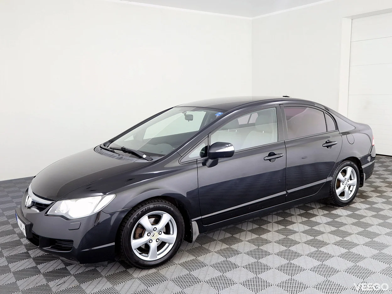 Honda Civic 1.8 104kW