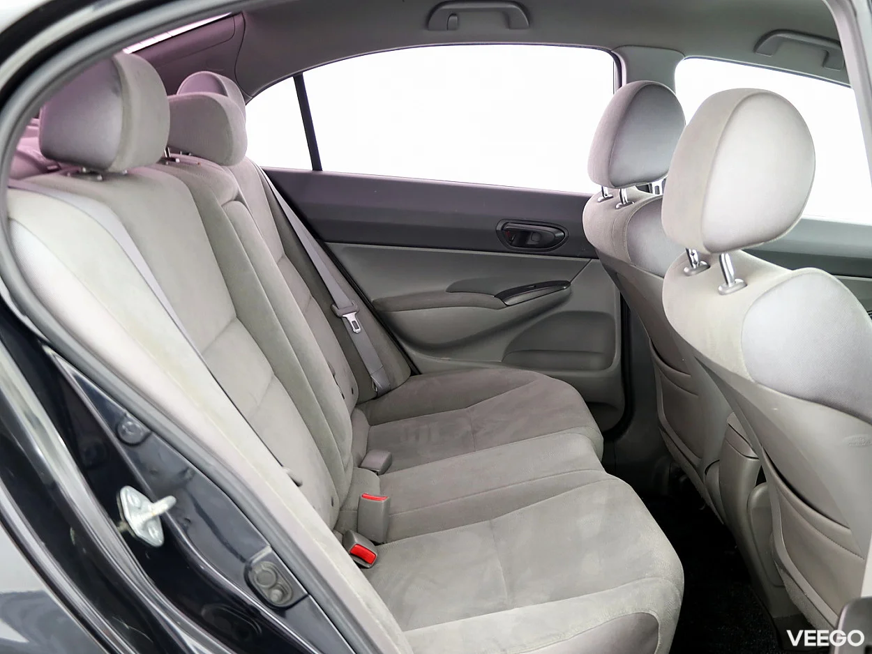 Honda Civic 1.8 104kW