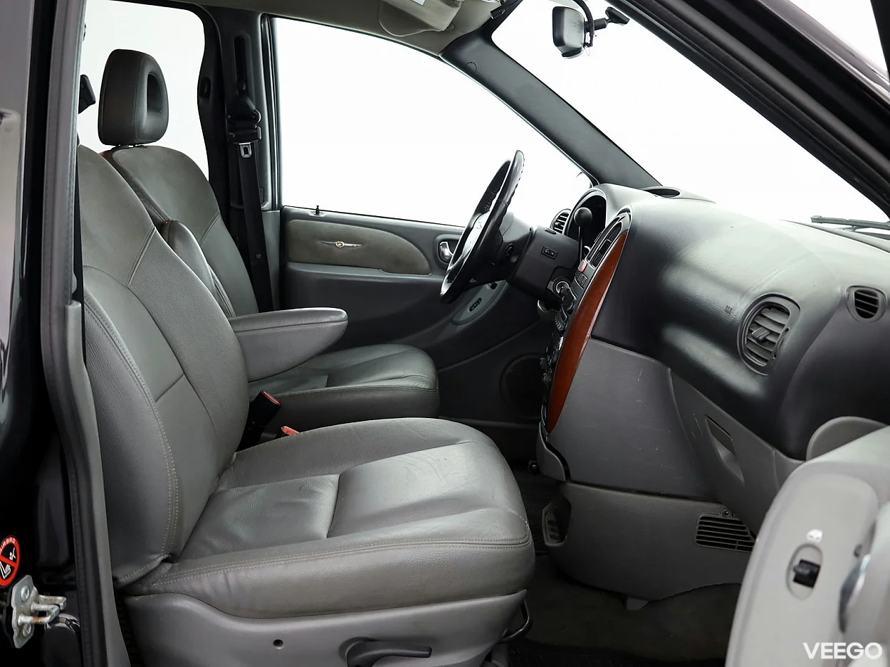 Chrysler Grand Voyager 2.8 110kW