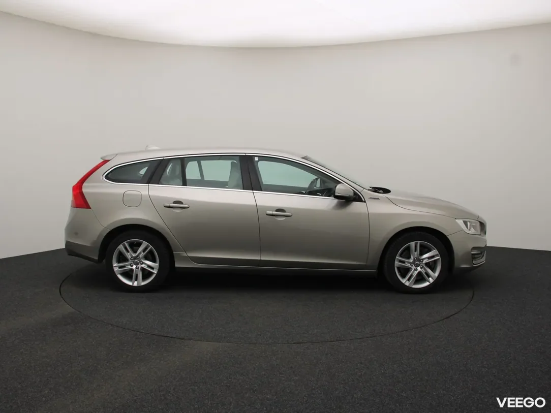 Volvo V60 2.4 208kW