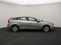 Volvo V60 2.4 208kW thumbnail