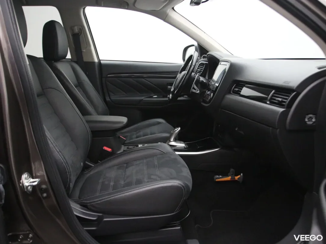 Mitsubishi Outlander 2 149kW