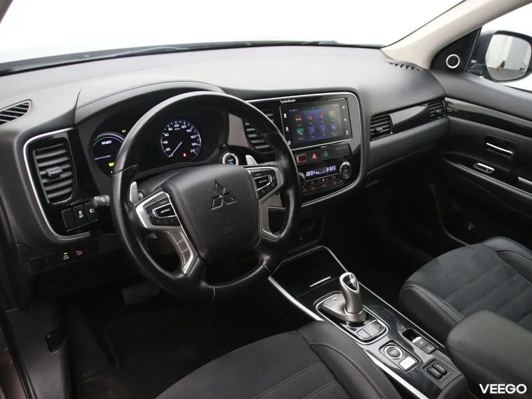 Mitsubishi Outlander 2 149kW