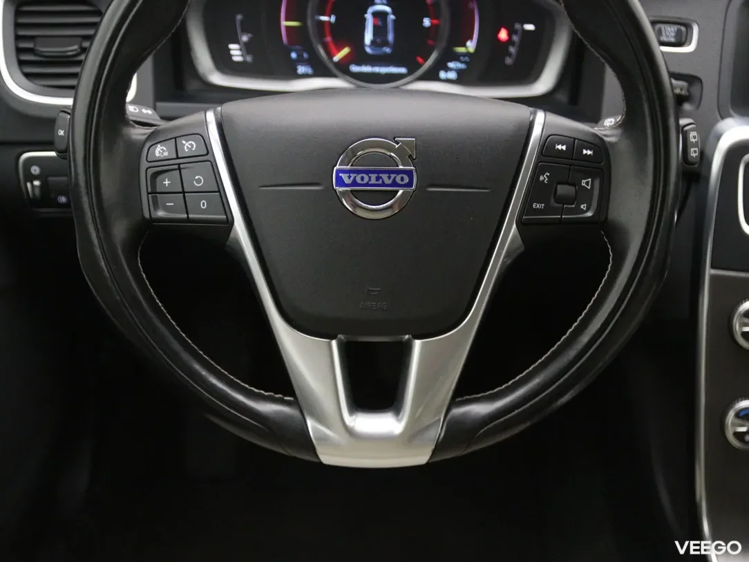 Volvo V60 2.4 208kW