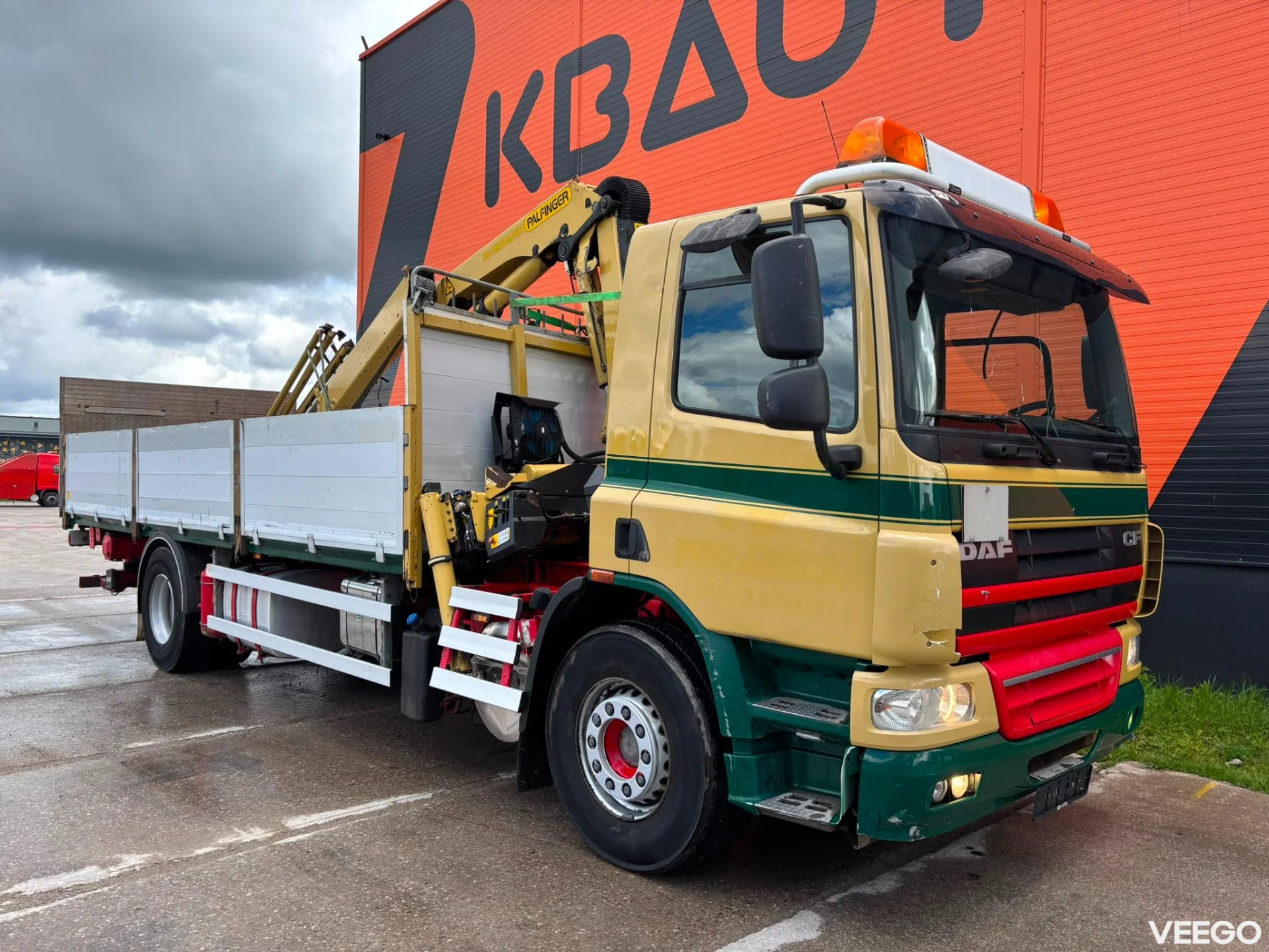 DAF CF CRANE DAMAGE ! / PK18002 / PLATFORM L=6928 mm 310kW