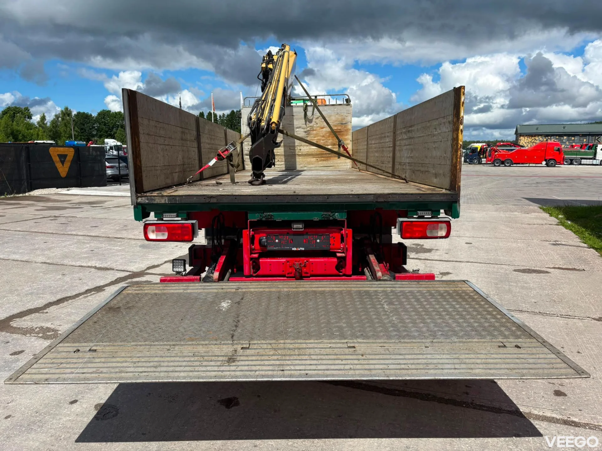 DAF CF CRANE DAMAGE ! / PK18002 / PLATFORM L=6928 mm 310kW