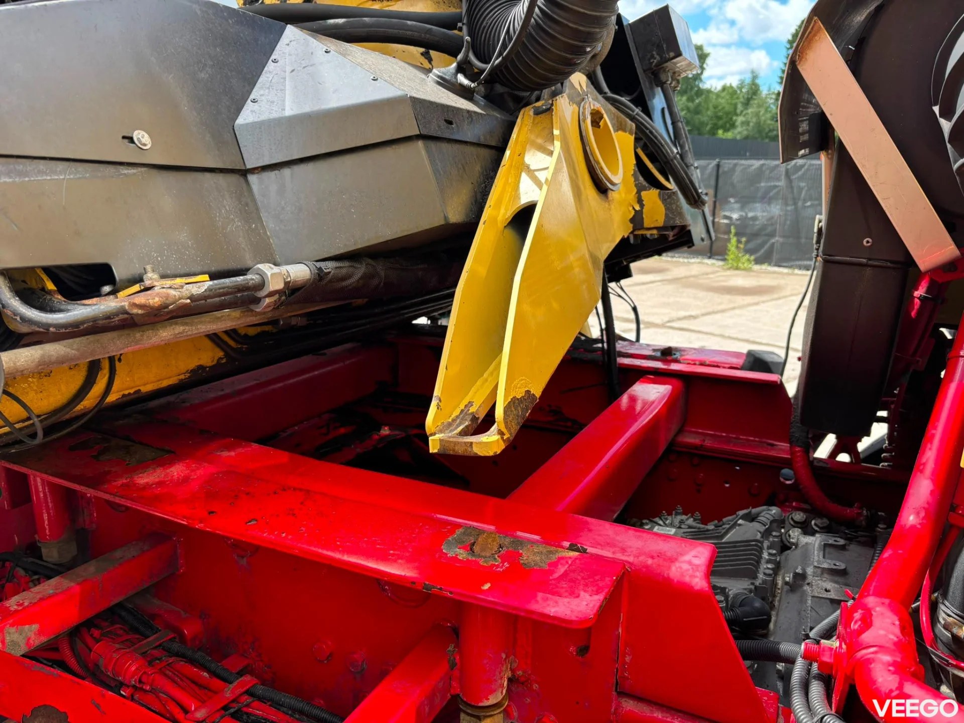DAF CF CRANE DAMAGE ! / PK18002 / PLATFORM L=6928 mm 310kW