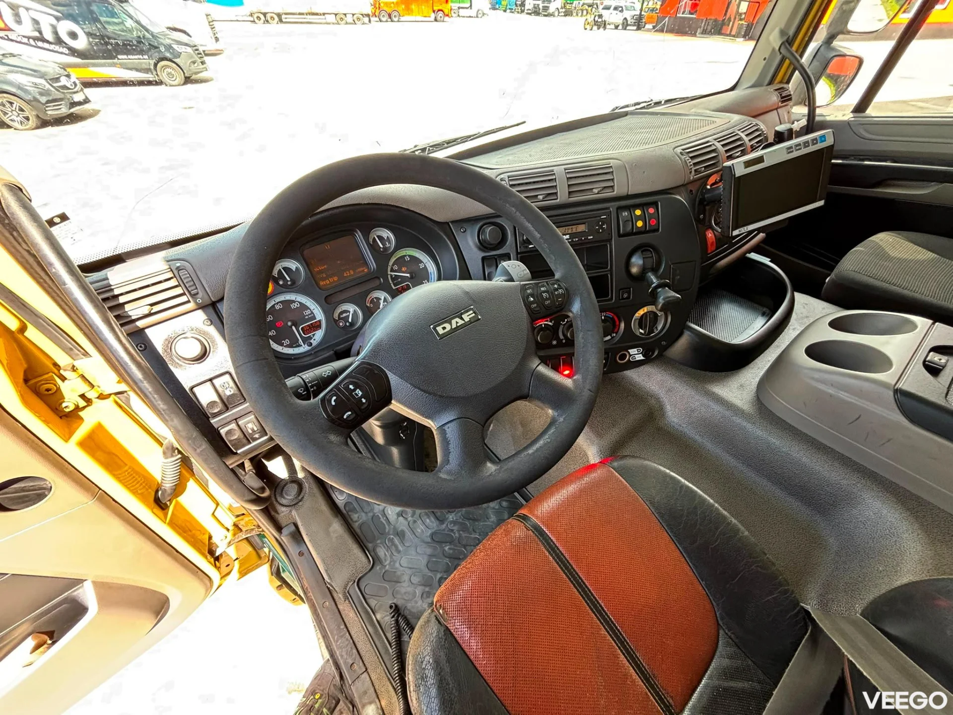 DAF CF CRANE DAMAGE ! / PK18002 / PLATFORM L=6928 mm 310kW