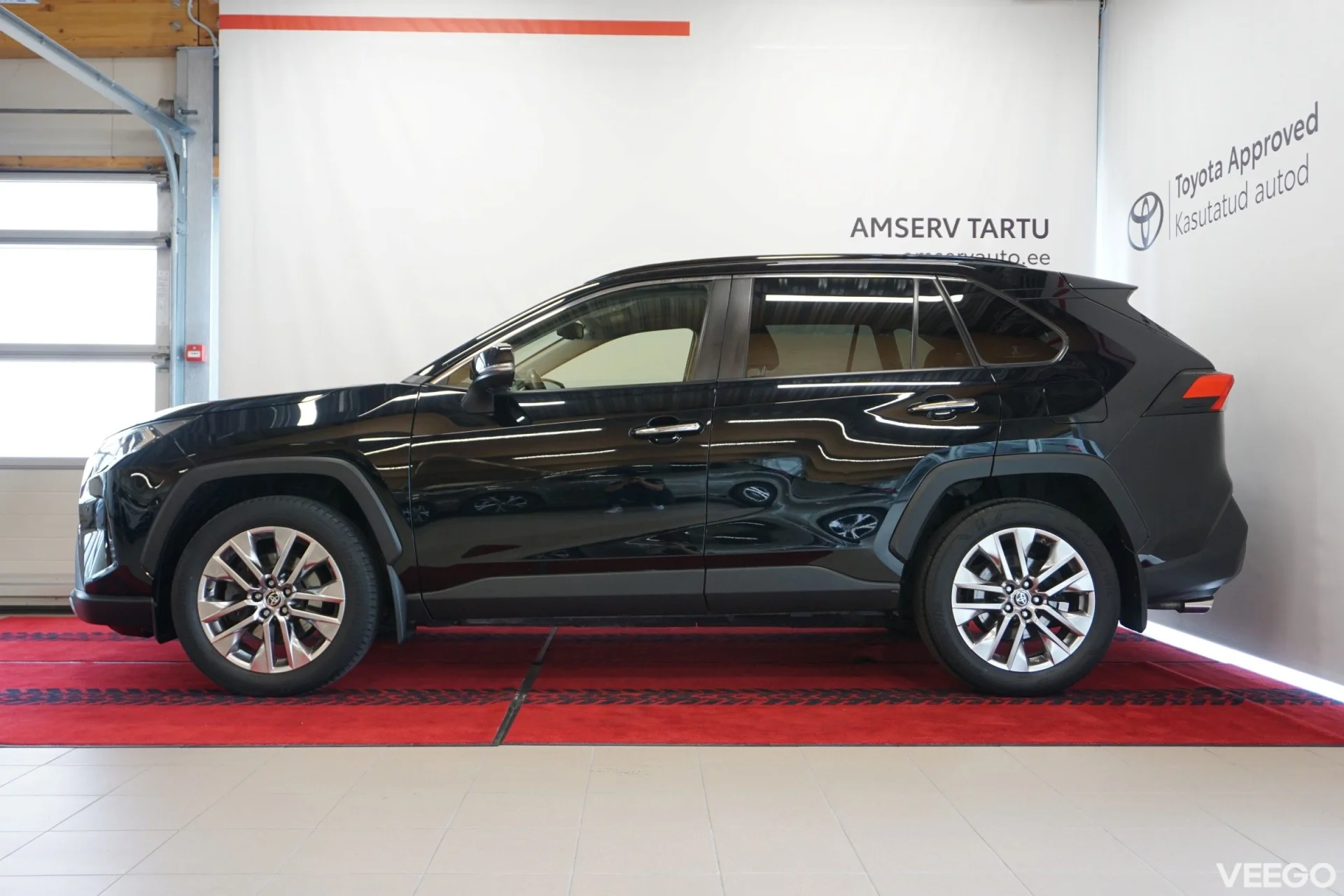 Toyota RAV4 Premium + Technology Pakett 2 129kW
