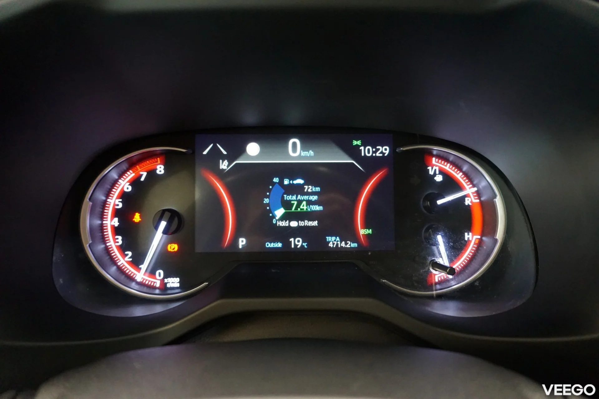 Toyota RAV4 Premium + Technology Pakett 2 129kW