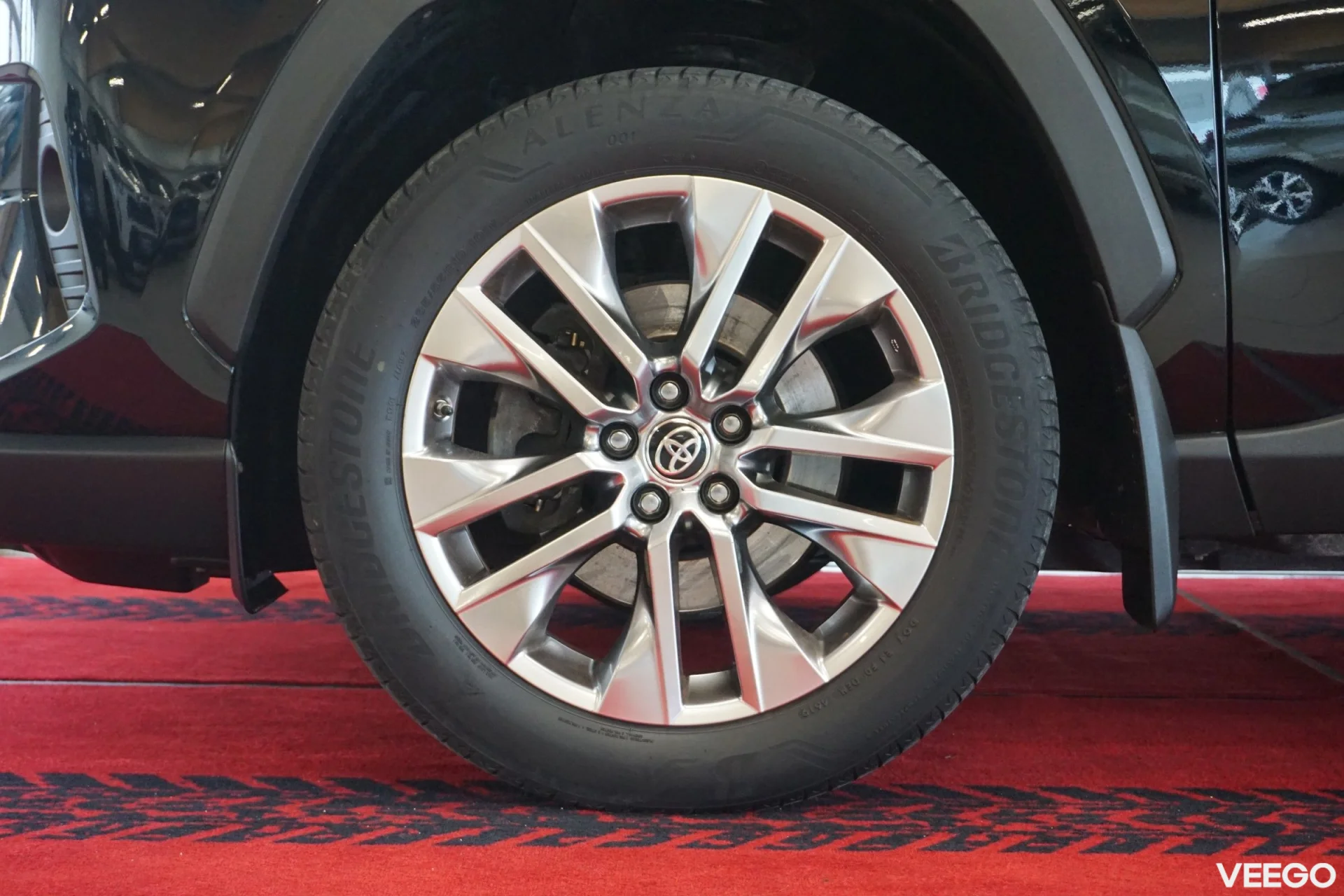 Toyota RAV4 Premium + Technology Pakett 2 129kW