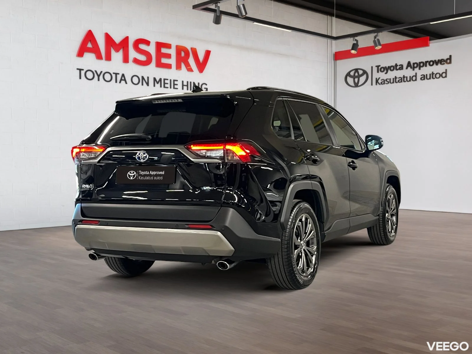 Toyota RAV4 Luxury Limited 2.5 131kW