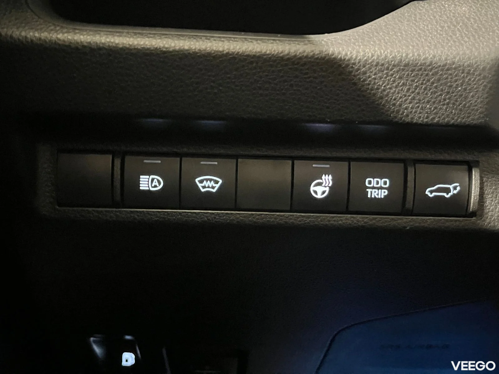 Toyota RAV4 Luxury Limited 2.5 131kW