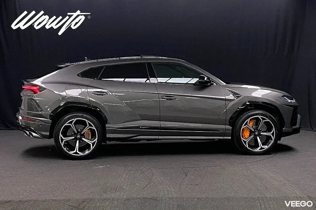 Lamborghini Urus 4.0 V8 / Pano / 360 / Svensksåld 478kW