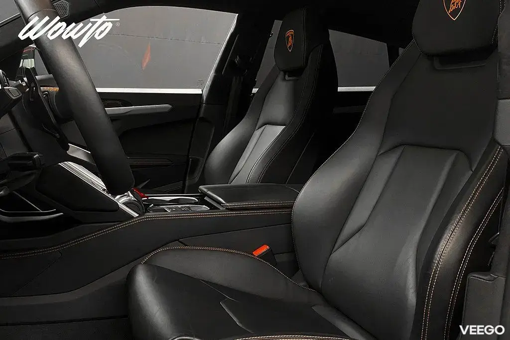 Lamborghini Urus 4.0 V8 / Pano / 360 / Svensksåld 478kW
