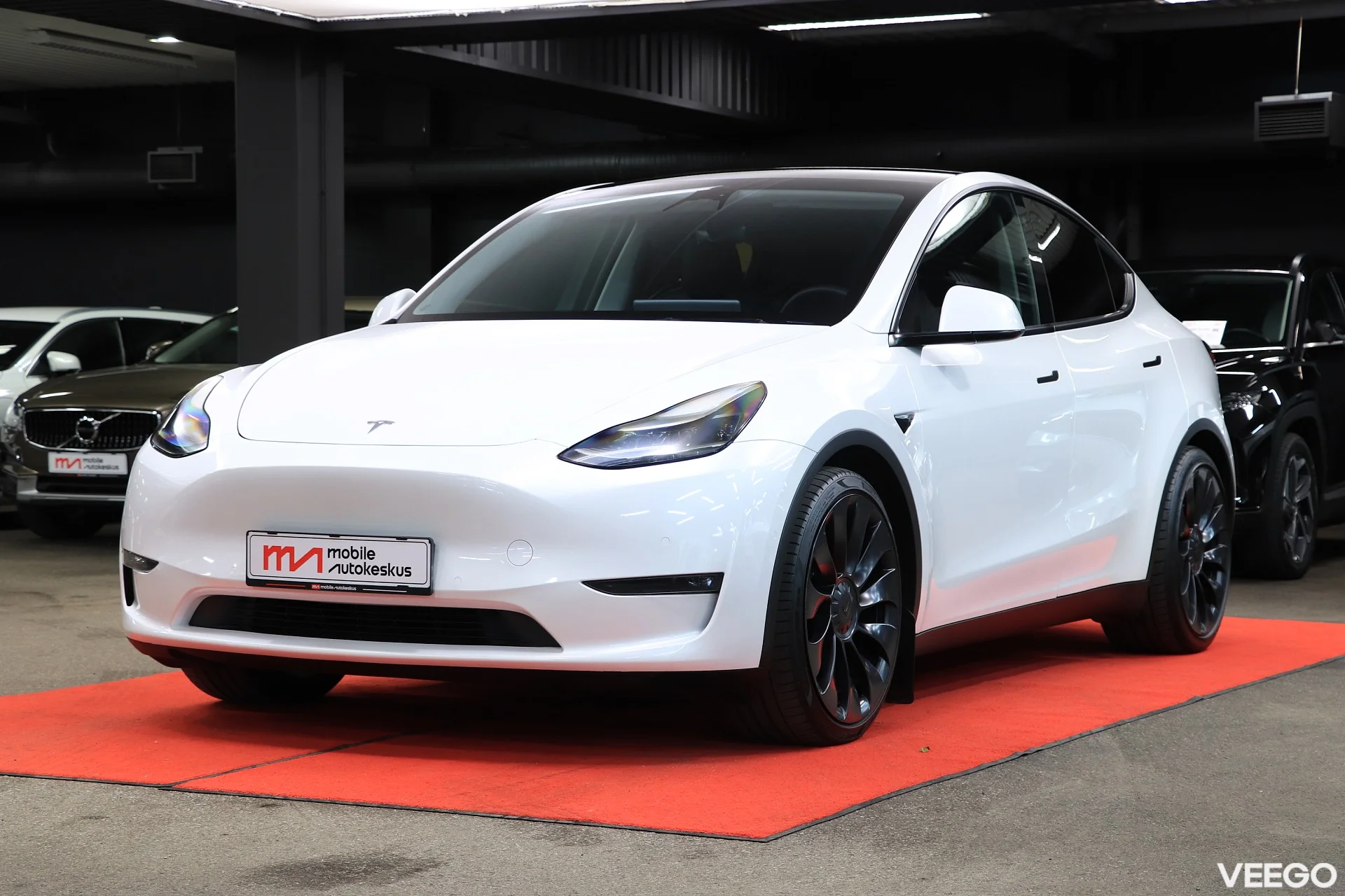 Tesla Model Y 0.0 393kW