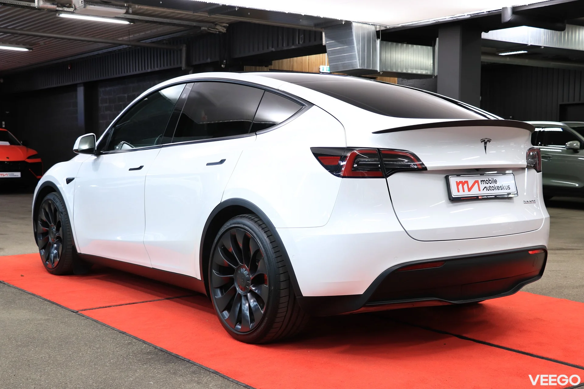 Tesla Model Y 0.0 393kW
