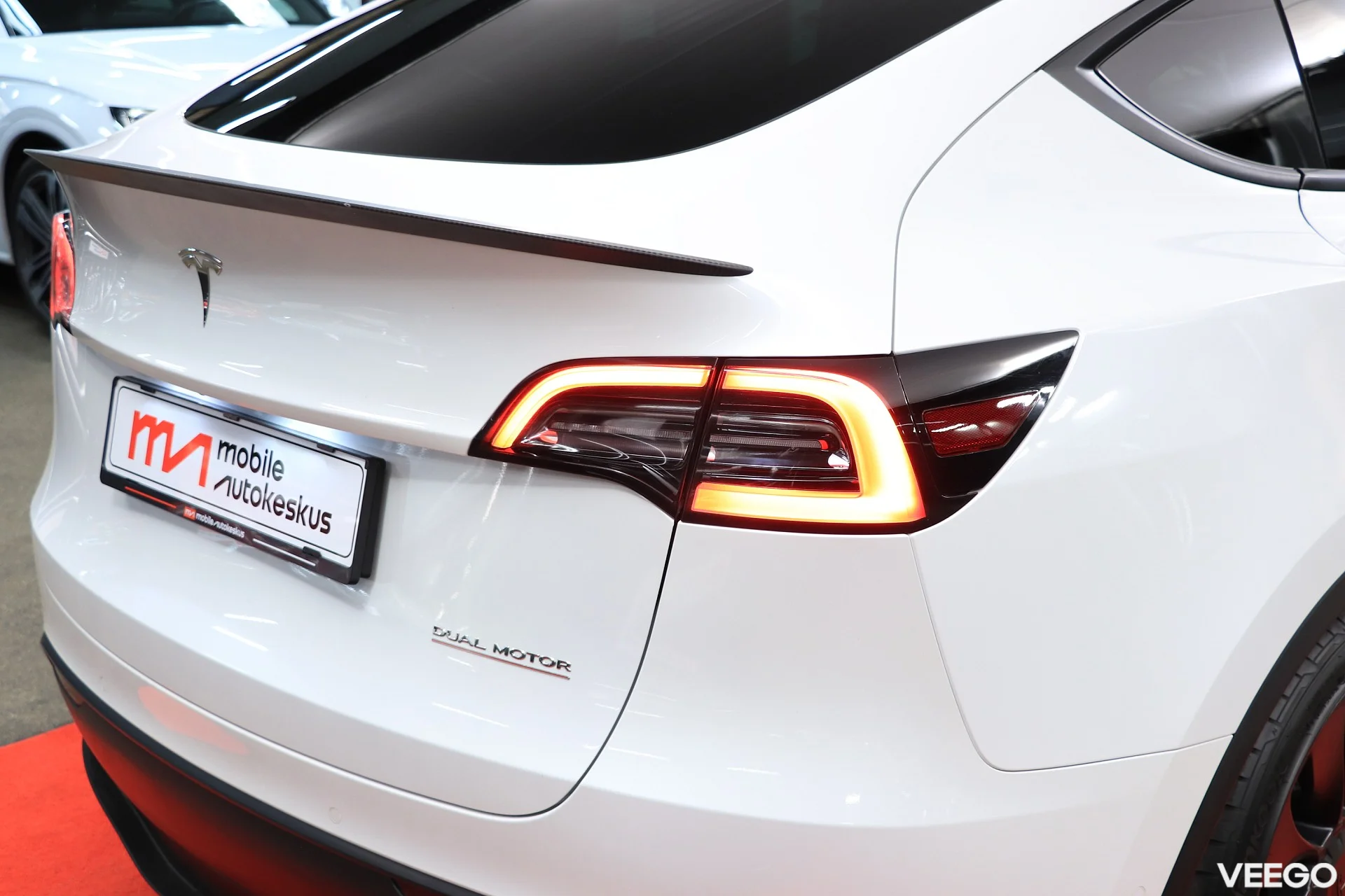 Tesla Model Y 0.0 393kW