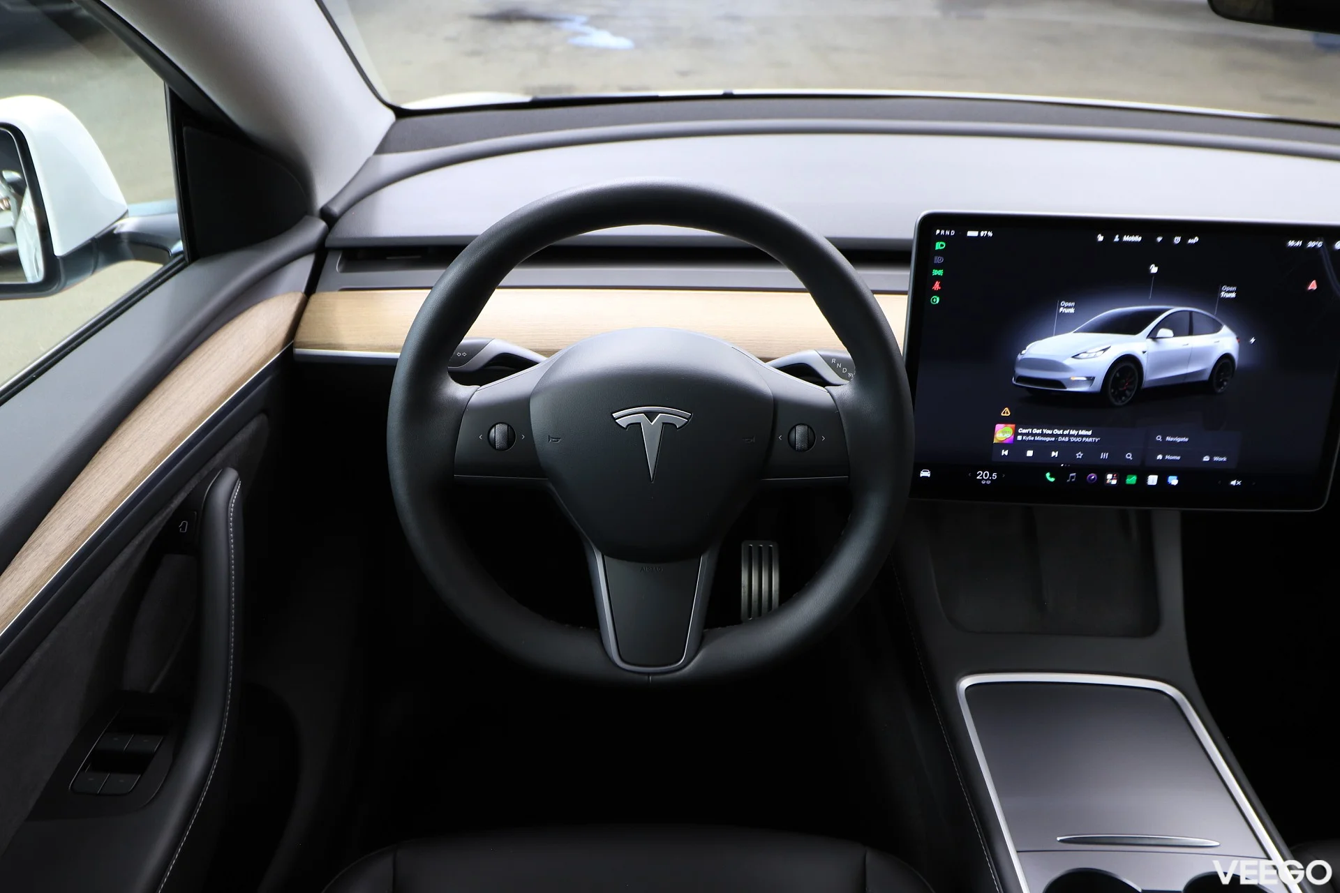 Tesla Model Y 0.0 393kW