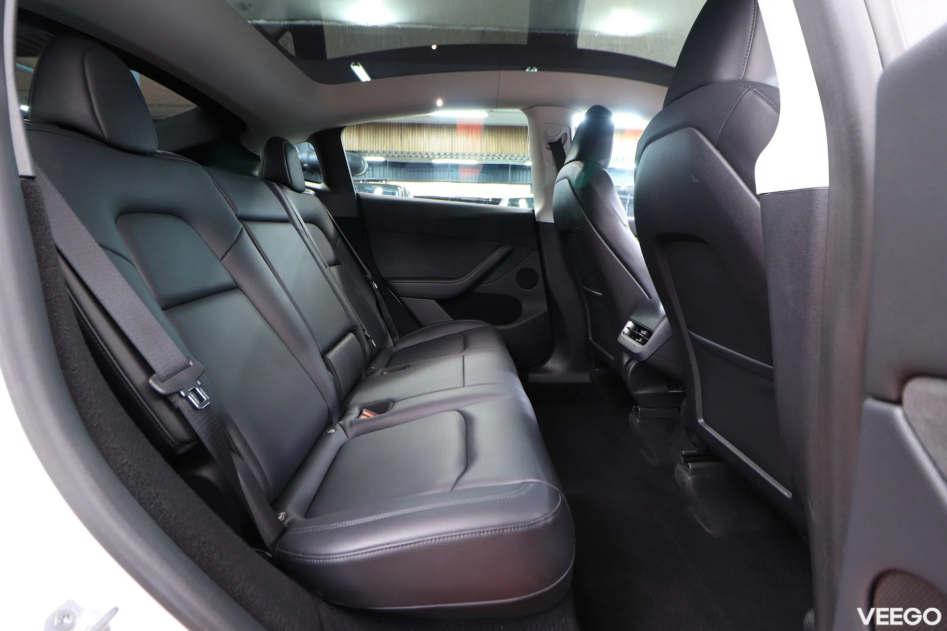 Tesla Model Y 0.0 393kW
