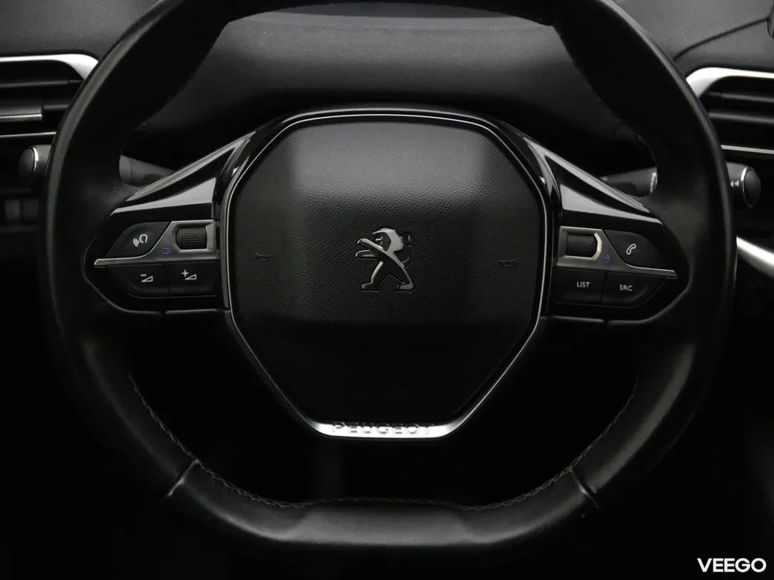 Peugeot 3008 1.2 96kW