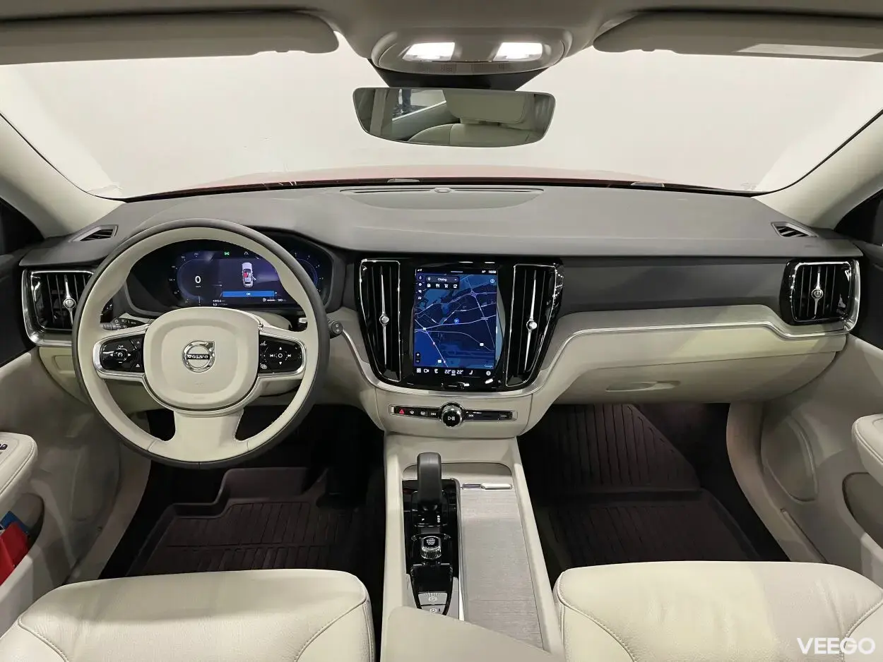 Volvo V60 B4 Core FWD 2 145kW