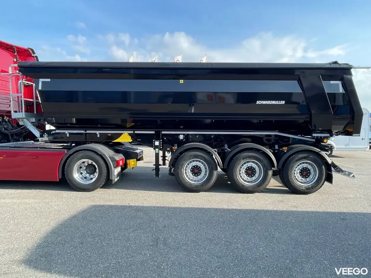 Schwarzmüller 500