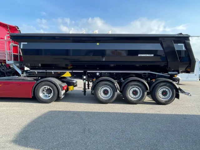 Image of Schwarzmüller 500