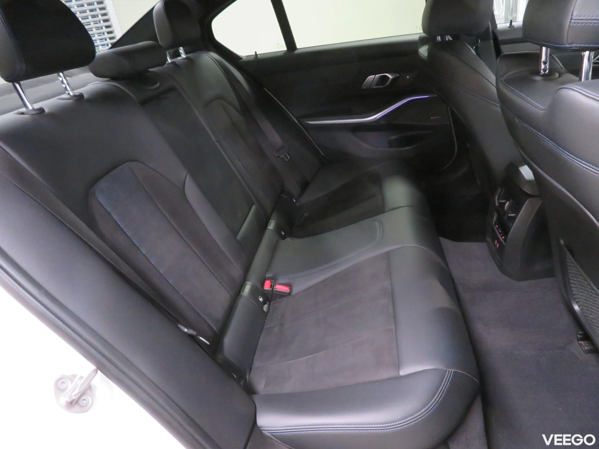 BMW 330 2.0 135kW