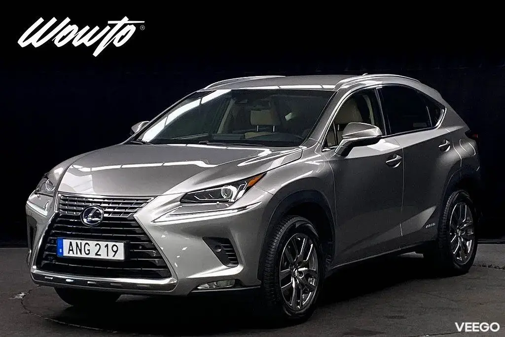 Lexus NX 200t 300h AWD 197HK/Executive/Drag/Värmare/Navi/4.95% 145kW