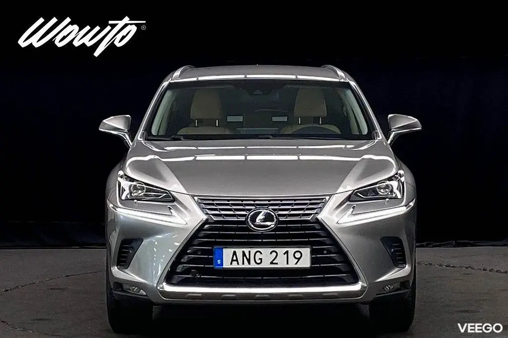 Lexus NX 200t 300h AWD 197HK/Executive/Drag/Värmare/Navi/4.95% 145kW