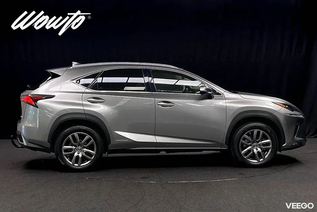 Lexus NX 200t 300h AWD 197HK/Executive/Drag/Värmare/Navi/4.95% 145kW