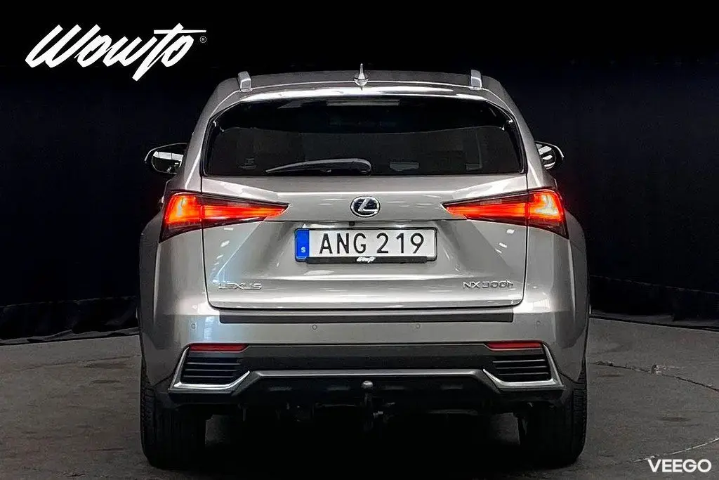 Lexus NX 200t 300h AWD 197HK/Executive/Drag/Värmare/Navi/4.95% 145kW