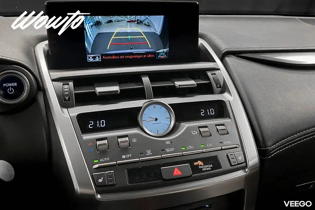 Lexus NX 200t 300h AWD 197HK/Executive/Drag/Värmare/Navi/4.95% 145kW