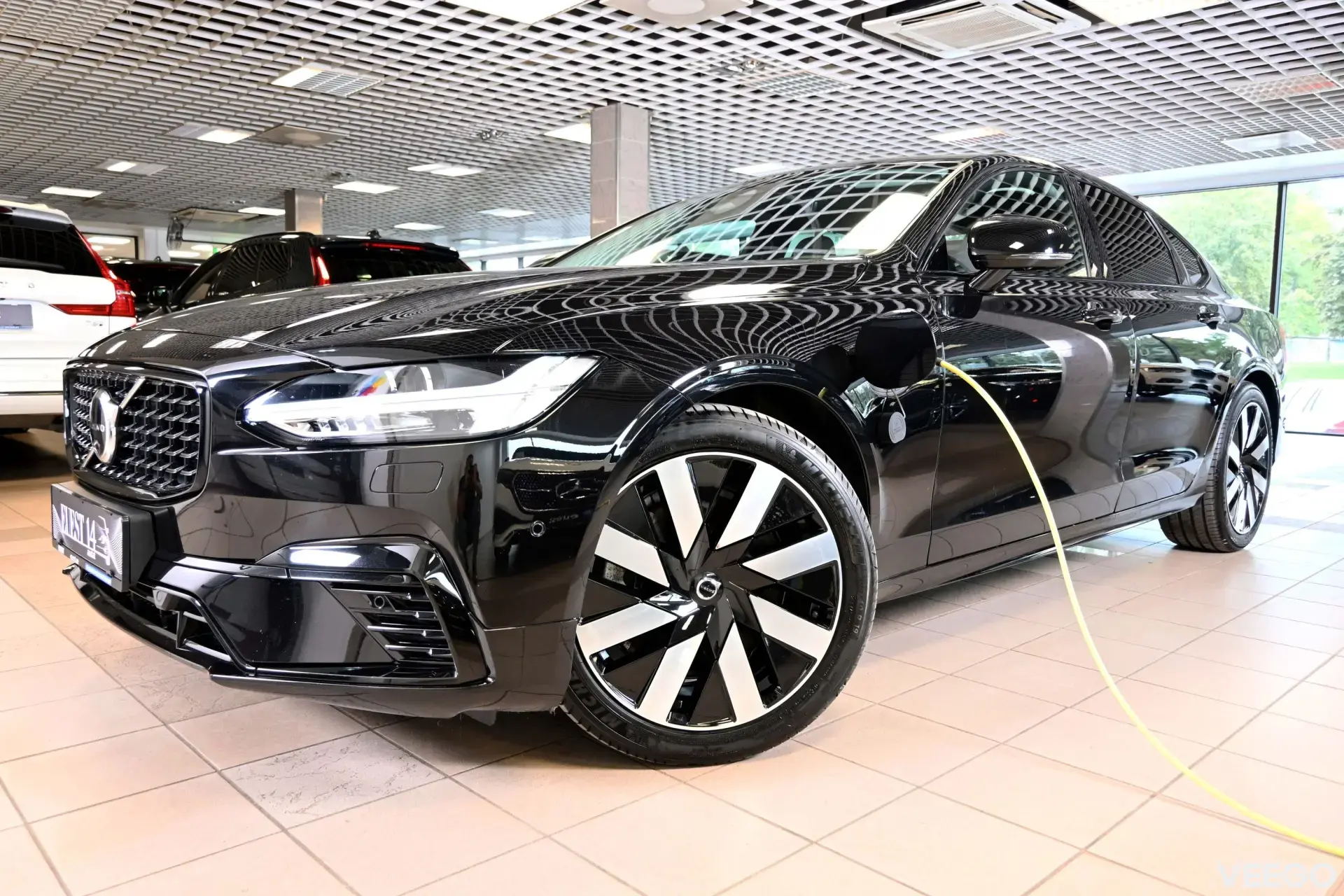 Volvo S90 T8 Twin Engine AWD ULTIMATE DARK XENIUM INTELLI FU 2 335kW