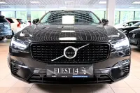 Volvo S90 T8 Twin Engine AWD ULTIMATE DARK XENIUM INTELLI FU 2 335kW thumbnail
