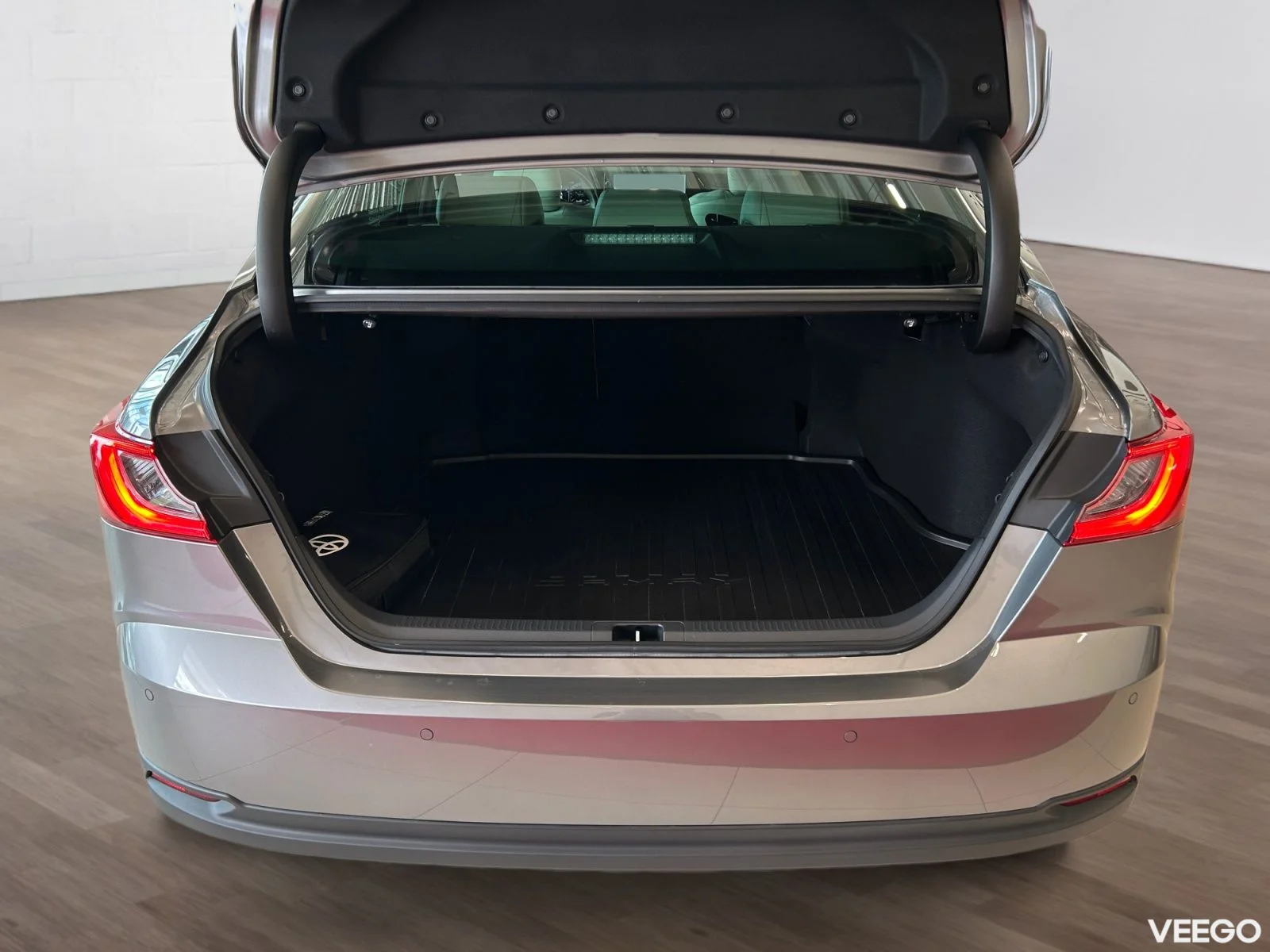 Toyota Camry Executive Hybrid 2.5 137kW