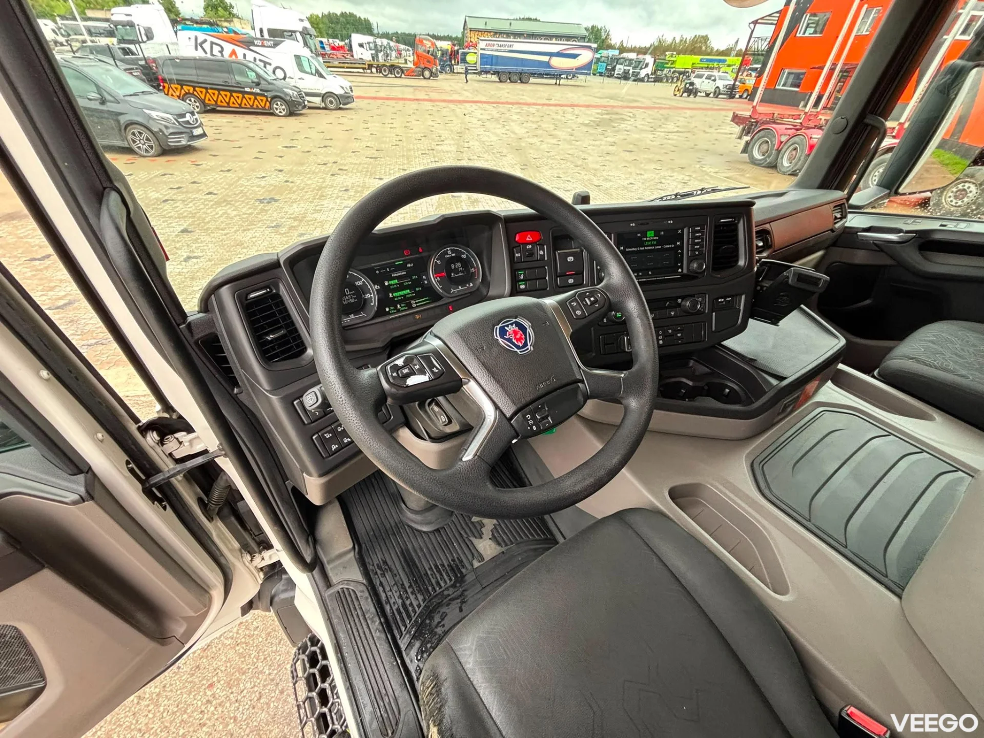 Scania P220 BOX L=7593 mm 220kW