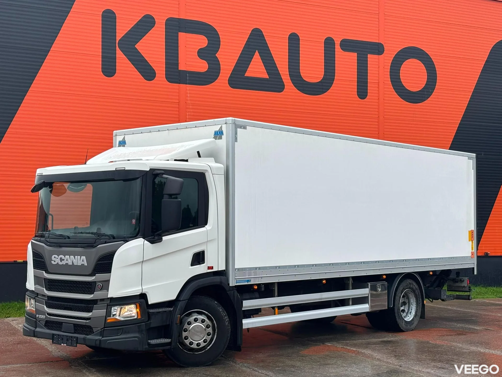Scania P220 BOX L=7593 mm 220kW
