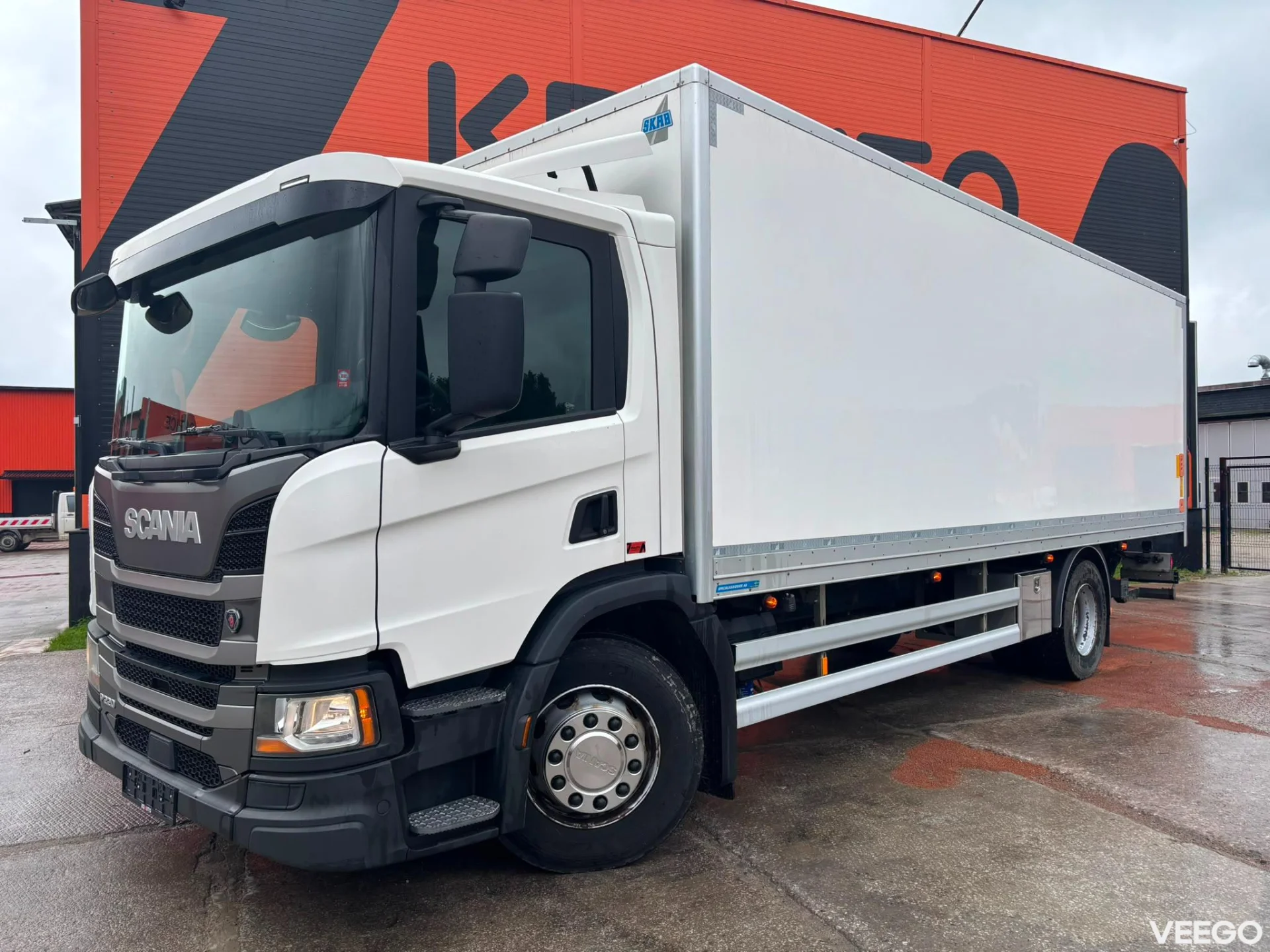 Scania P220 BOX L=7593 mm 220kW