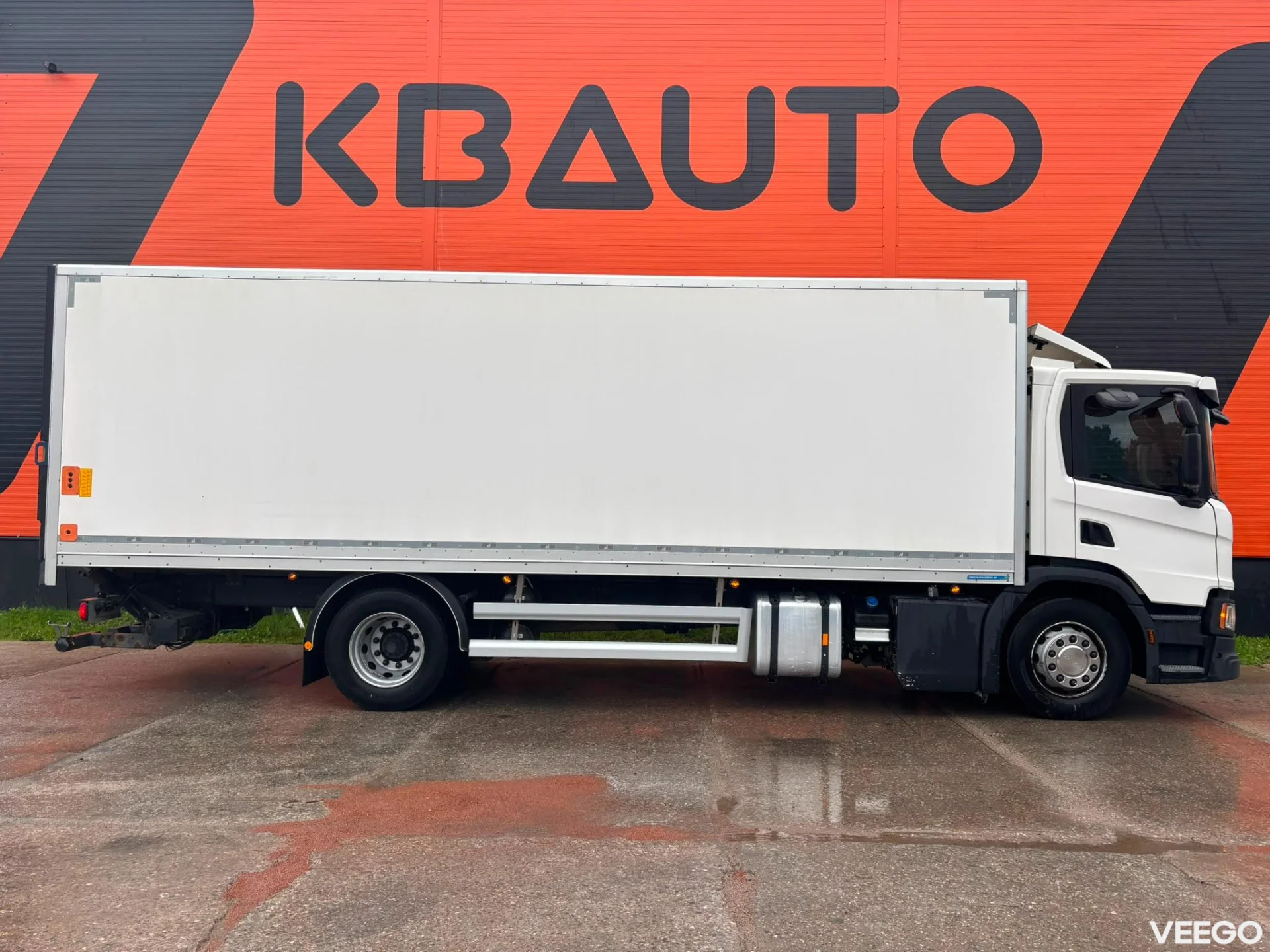 Scania P220 BOX L=7593 mm 220kW