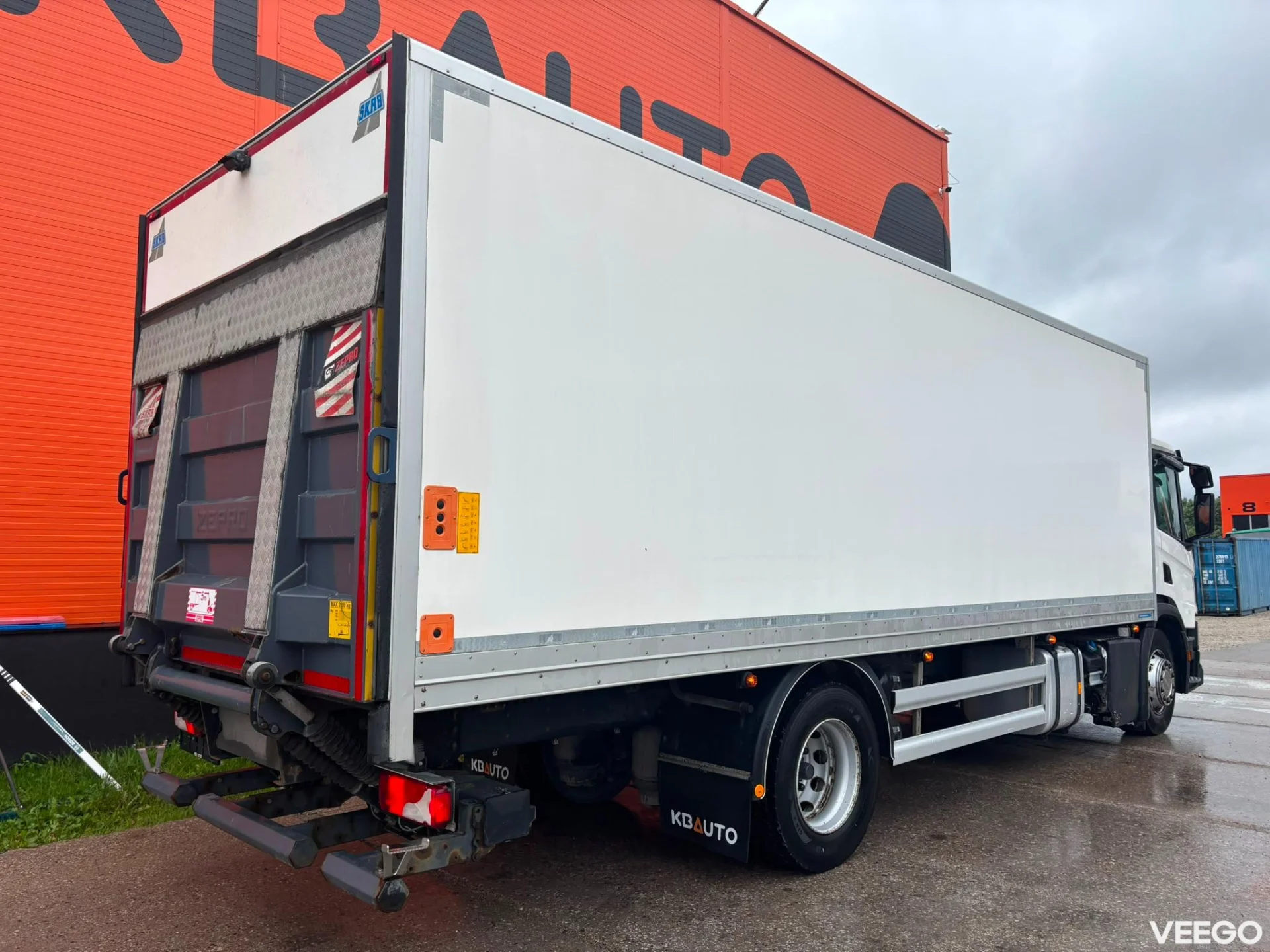 Scania P220 BOX L=7593 mm 220kW
