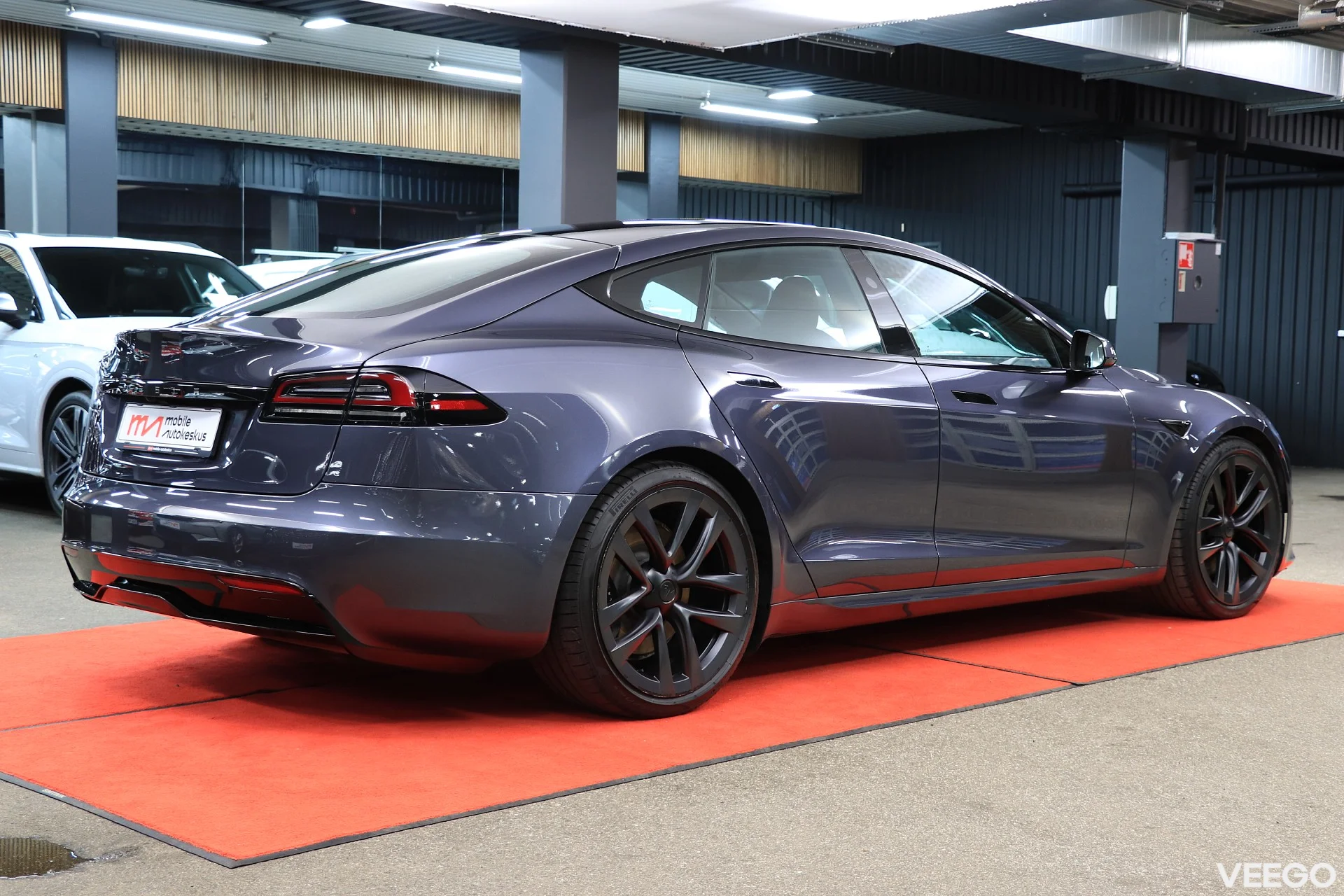 Tesla MODEL S 0.0 493kW
