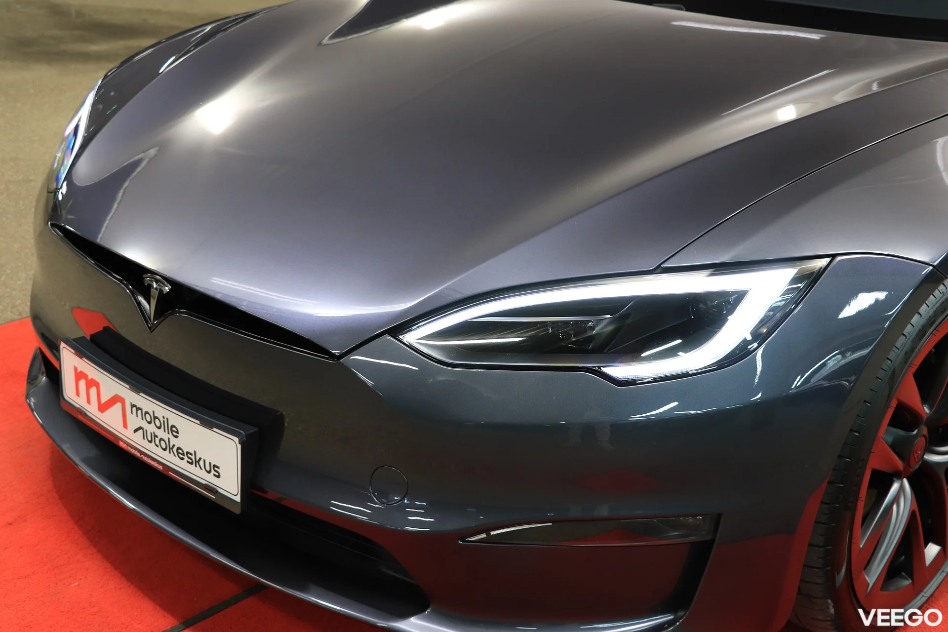 Tesla MODEL S 0.0 493kW