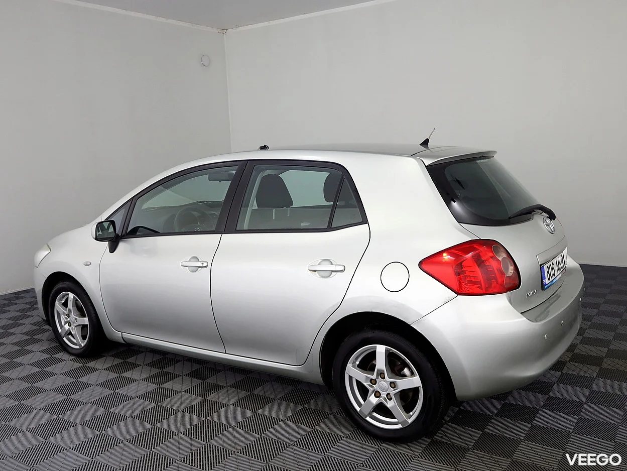 Toyota Auris 1.6 91kW